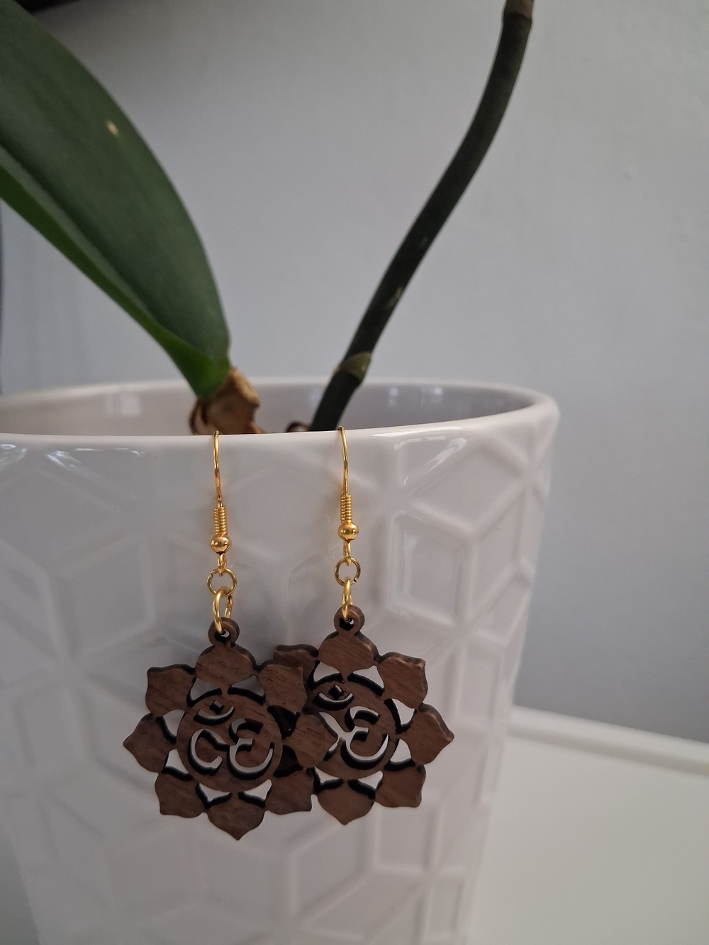 Gold-Hook Brown Floral Cutout Earrings
